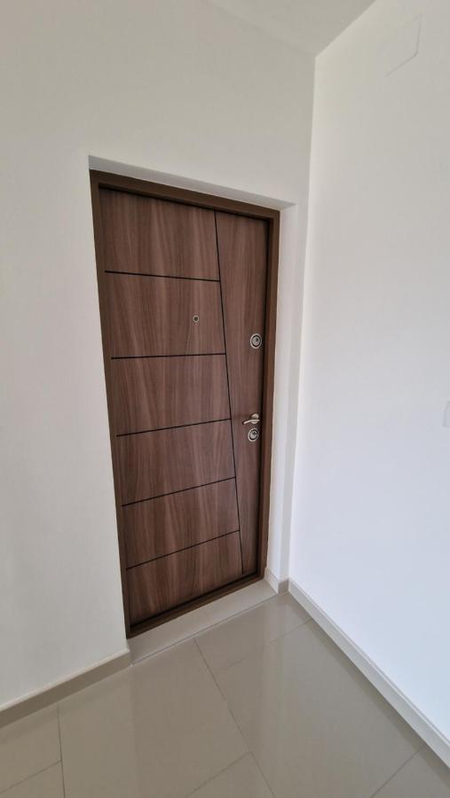 Apartman Tolosi 2 Apartment Podgorica Exterior photo
